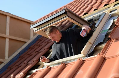 Pose de fenêtres de toit Velux à la Grange